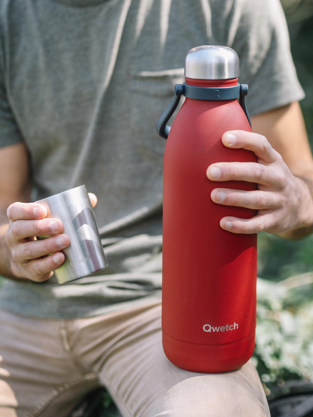 Insulated Bottle - Titan Granite Red